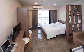 Rangsit Residence & Hotel By Hotel Dd
